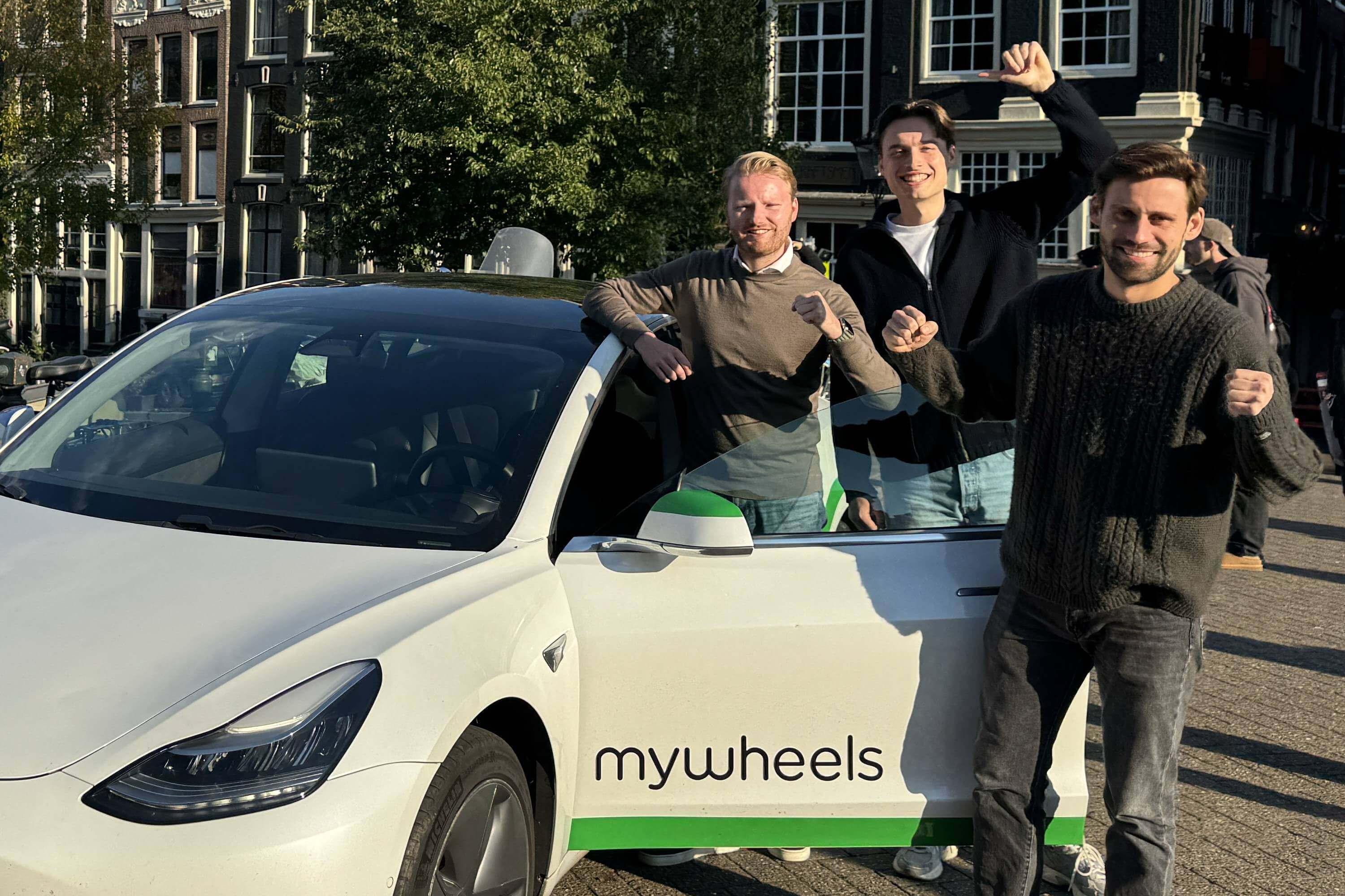 How Minimal AI Reduces MyWheels' Ticket Resolution Time by 54%